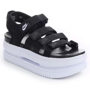 NWT Nike Icon Classic Sandal NA